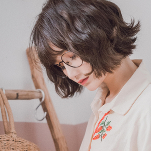 看黄色录像看护土姐姐日逼大片
